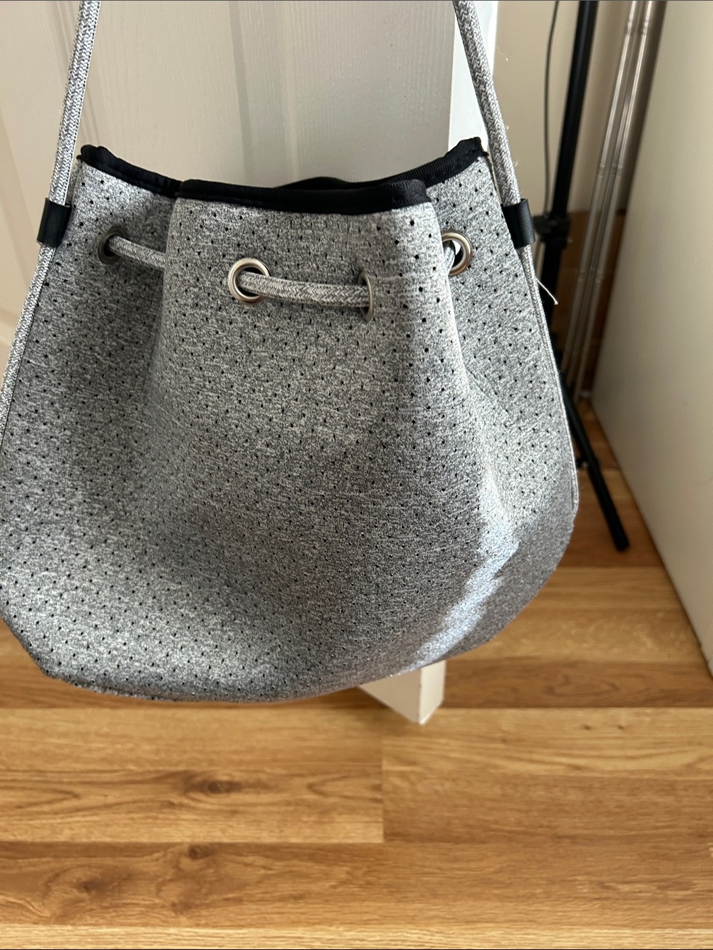 Happy Elsie Bucket Back Drawstring - Picture 7 of 8